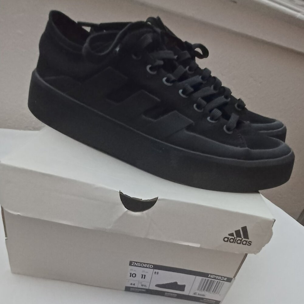 Adidas Znsored Black Skateboarding Sneakers, size 10 mens,